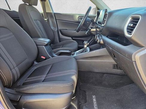 Used 2023 Hyundai Venue SEL w/ Cargo Package image 21
