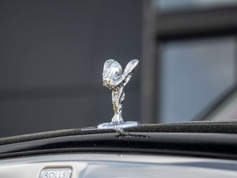 Certified 2023 Rolls-Royce Cullinan w/ Dark Exterior Package AWD/4WD image 19