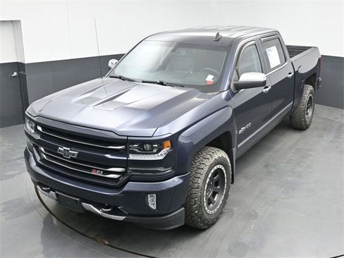 Used 2018 Chevrolet Silverado 1500 LTZ Z71 w/ Centennial Edition image 33