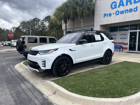 Used 2022 Land Rover Discovery S R-Dynamic image 7