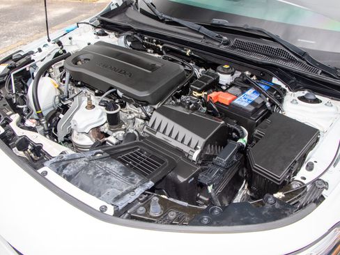 Used 2025 Honda Civic Sport image 33