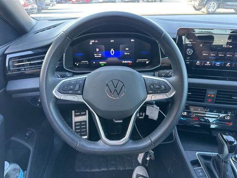 Used 2025 Volkswagen Jetta Sport FWD image 14