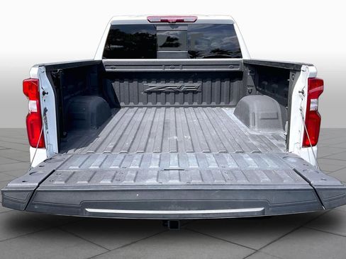 Used 2022 Chevrolet Silverado 1500 ZR2 w/ Technology Package AWD/4WD image 34