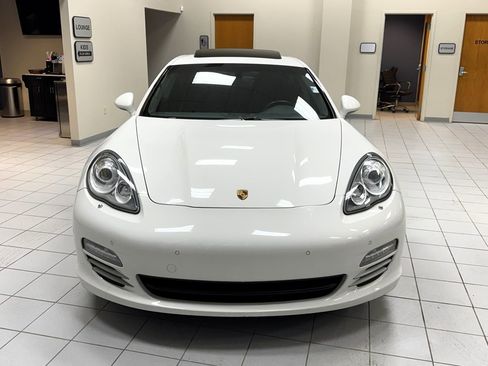 Used 2012 Porsche Panamera 4 image 3