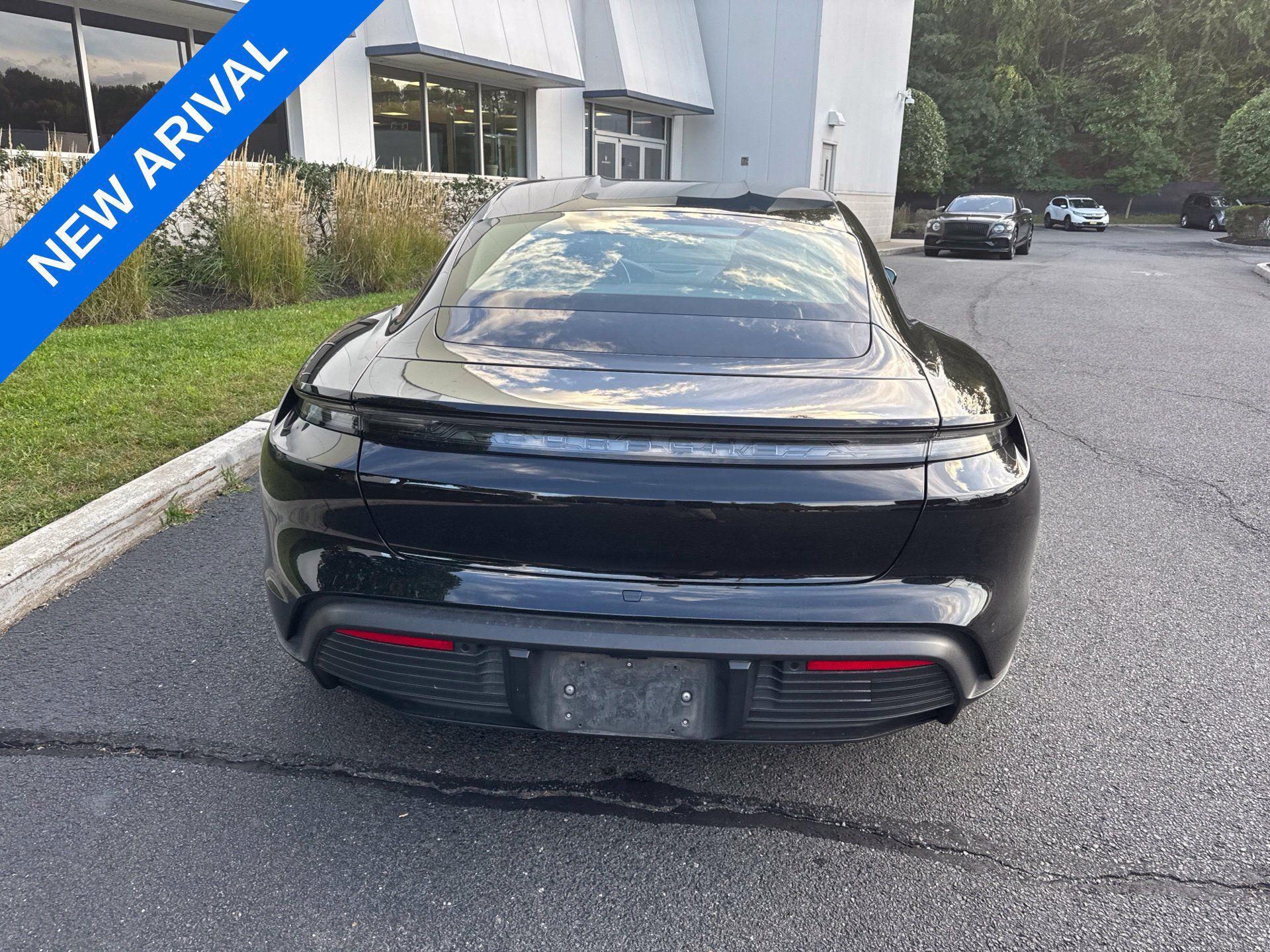 Used 2021 Porsche Taycan 4S AWD/4WD image 3