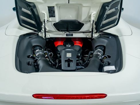 Used 2018 Ferrari 488 Spider RWD image 52