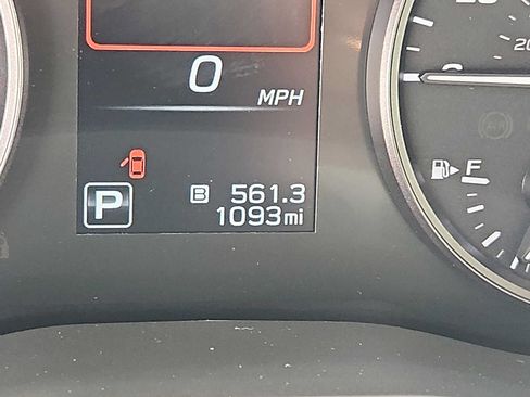 Certified 2025 Subaru Ascent Premium AWD/4WD image 19