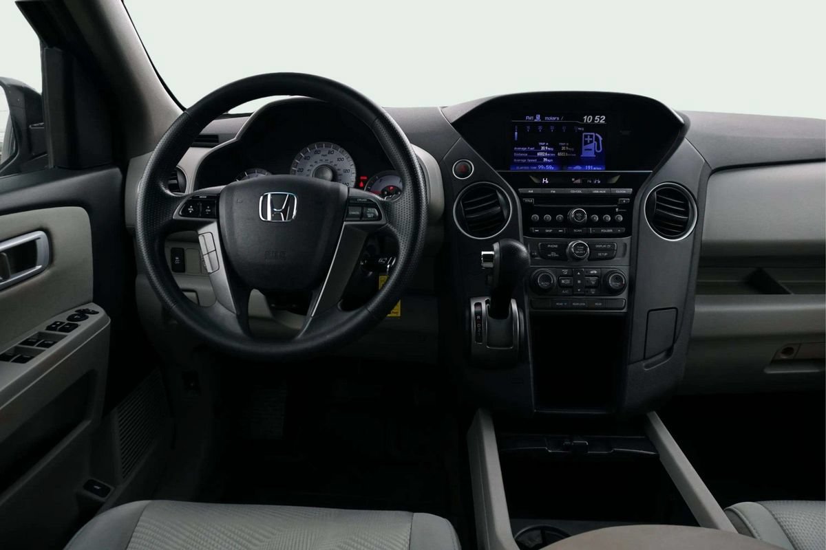 Used 2015 Honda Pilot LX image 29