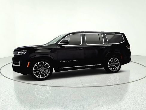 Used 2022 Jeep Grand Wagoneer Series III w/ Rear-Seat Entertainment Group AWD/4WD image 4