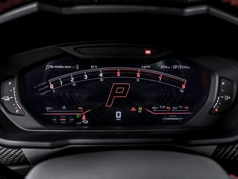 Used 2025 Lamborghini Urus SE image 19