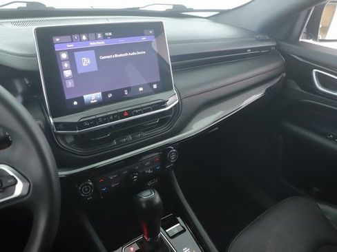 Used 2023 Jeep Compass Trailhawk image 25