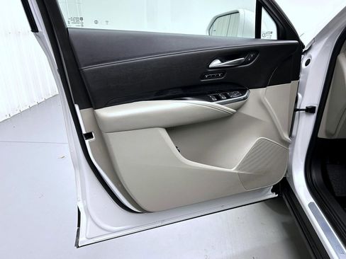 Used 2020 Cadillac XT4 Premium Luxury image 9