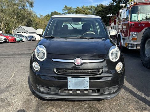 Used 2014 FIAT 500L Easy w/ Popular Equipment Group FWD image 4