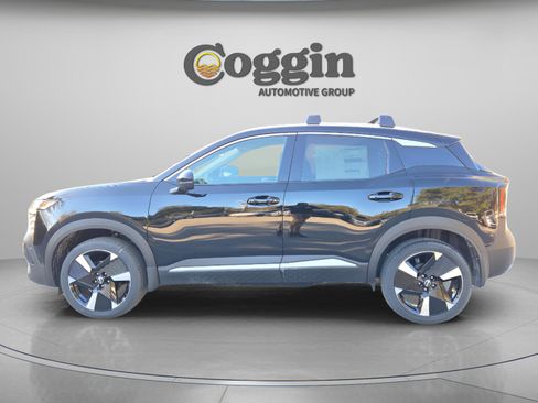 New 2026 Nissan Kicks SR FWD image 3