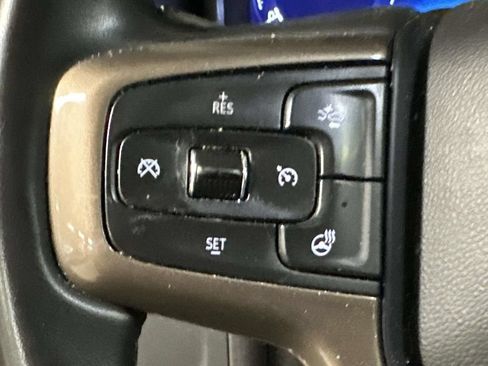 Used 2023 Chevrolet Suburban High Country AWD/4WD image 33