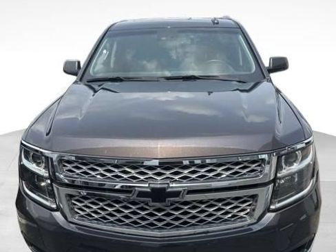 Used 2018 Chevrolet Tahoe LT w/ LT Signature Package AWD/4WD image 2