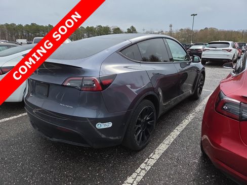 Used 2021 Tesla Model Y Long Range AWD/4WD image 5