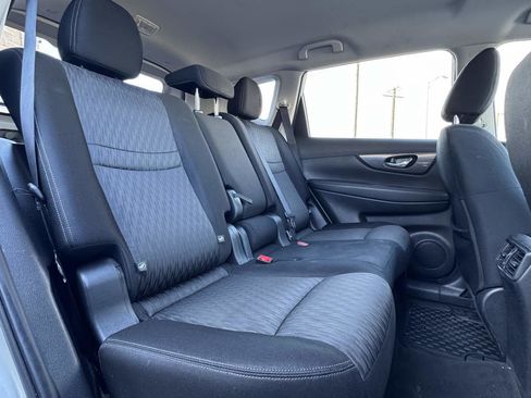 Used 2017 Nissan Rogue S image 29