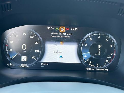 Used 2019 Volvo XC60 T6 Inscription w/ Protection Package Premier image 17