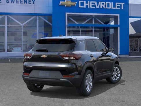 New 2026 Chevrolet TrailBlazer LS image 4