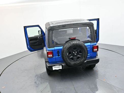 Used 2025 Jeep Wrangler Sport AWD/4WD image 39