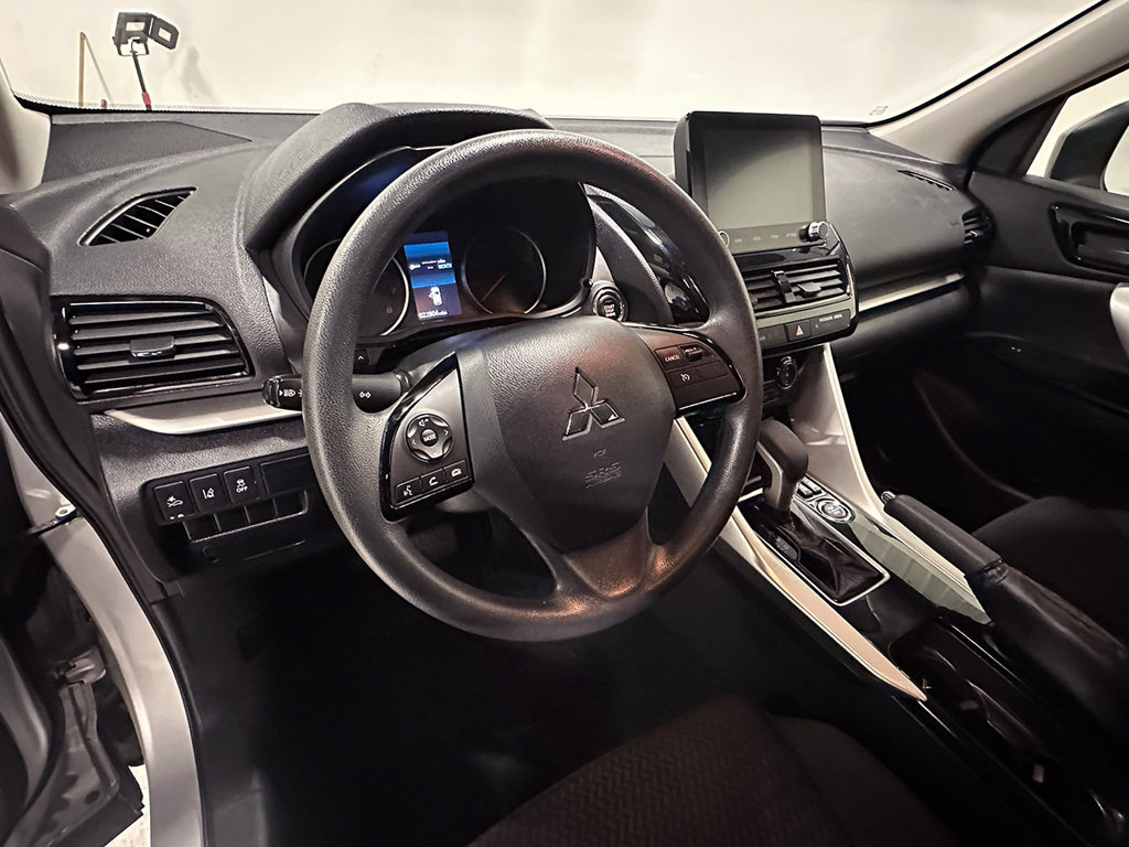 Used 2024 Mitsubishi Eclipse Cross AWD image 20