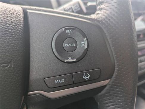 Used 2025 Honda Passport EX-L image 14