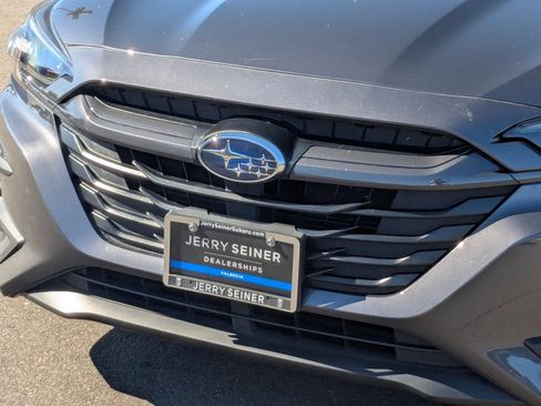 Used 2025 Subaru Legacy Premium AWD/4WD image 9
