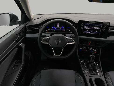 New 2025 Volkswagen Jetta SE image 12