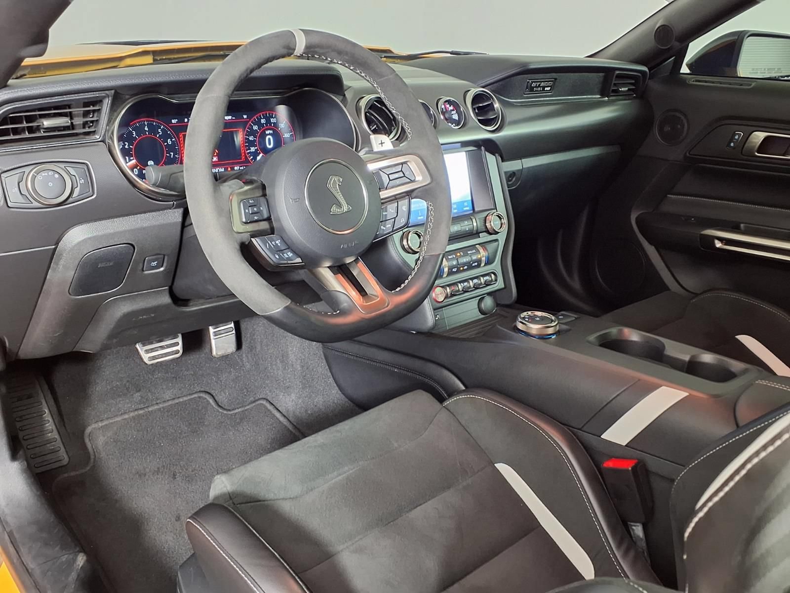 Used 2022 Ford Mustang Shelby GT500 w/ Technology Package RWD image 14