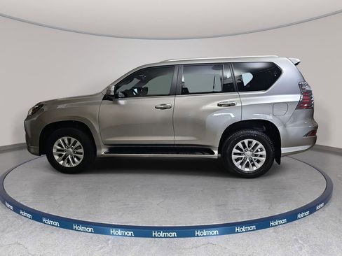Certified 2023 Lexus GX 460 Premium w/ Premium Plus Package image 8