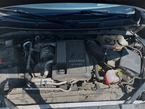 Used 2023 Chevrolet Silverado 1500 RST w/ Convenience Package II AWD/4WD image 9