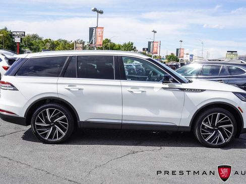 Used 2025 Lincoln Aviator Reserve w/ Equipment Group 201A AWD/4WD image 13