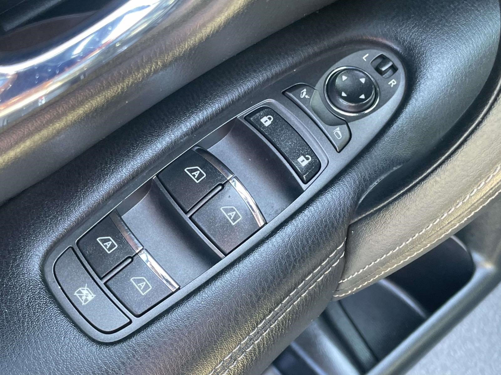 Used 2019 INFINITI QX80 Luxe AWD/4WD image 19