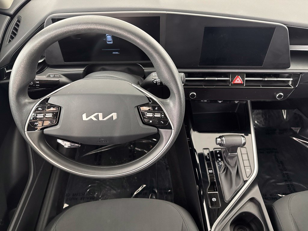 Used 2025 Kia Niro LX FWD image 36