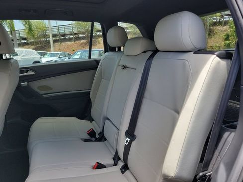 Used 2021 Volkswagen Tiguan SE R-Line FWD image 10