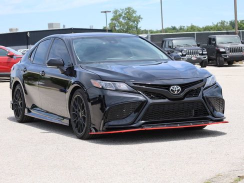 Used 2023 Toyota Camry TRD w/ TRD Package w/JBL Audio FWD image 4