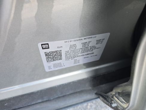 Used 2025 GMC Acadia Elevation image 30