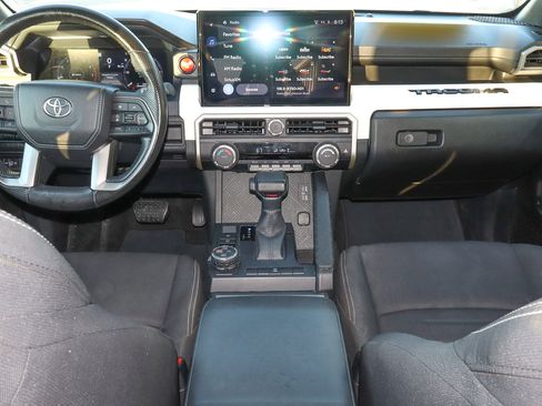 Used 2024 Toyota Tacoma TRD Off-Road image 10