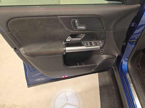 Used 2025 Mercedes-Benz GLA 250 image 9