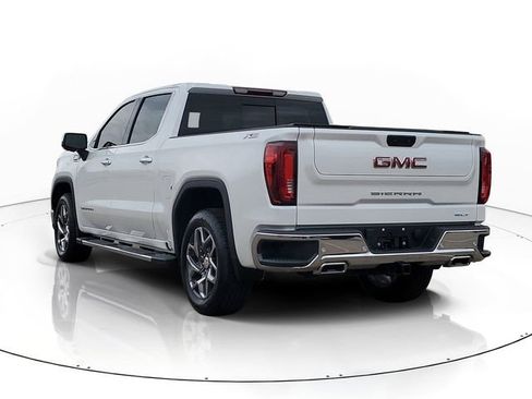 Used 2024 GMC Sierra 1500 SLT w/ SLT Premium Package AWD/4WD image 4