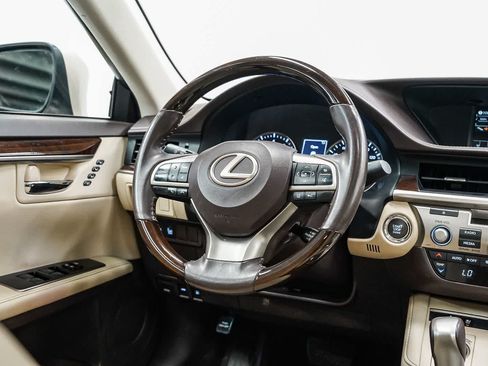 Used 2018 Lexus ES 350 w/ Navigation System Package FWD image 15