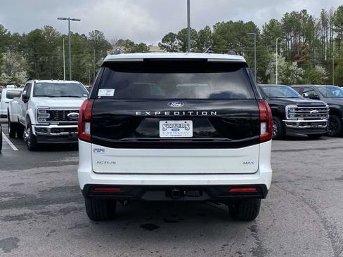 New 2026 Ford Expedition Max Active RWD image 4