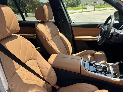 Used 2025 BMW X5 xDrive40i w/ Premium Package AWD/4WD image 33