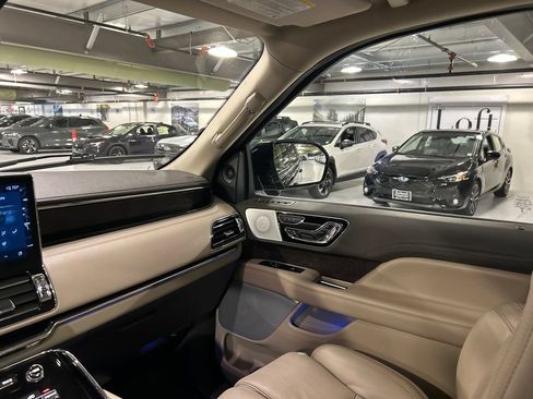 Certified 2023 Lincoln Navigator L Reserve AWD/4WD image 24