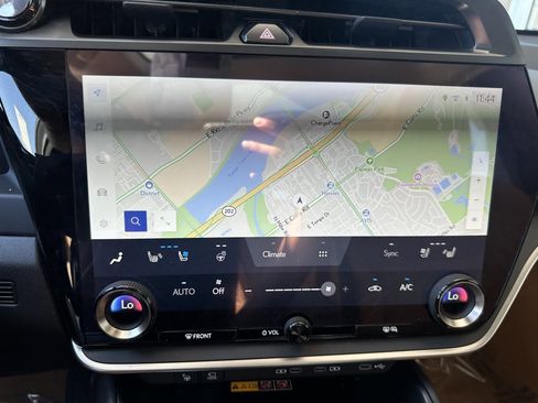 Used 2023 Lexus RZ 450e Premium image 19