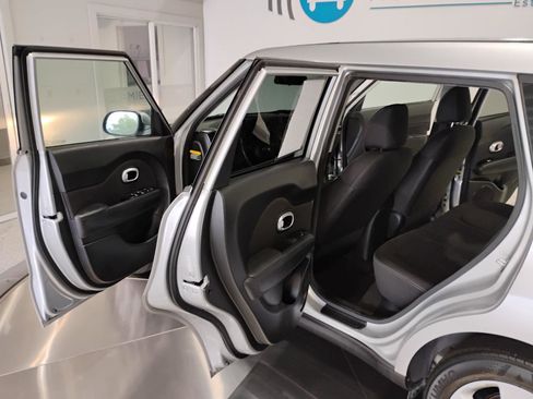 Used 2018 Kia Soul image 8