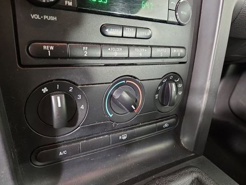 Used 2009 Ford Mustang GT image 18