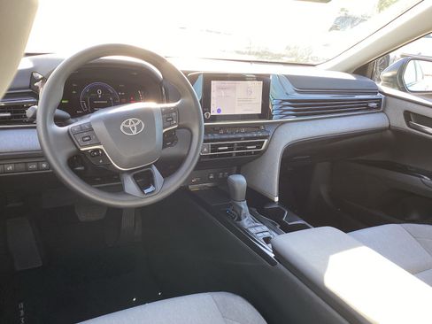 Used 2026 Toyota Camry LE w/ Convenience Package FWD image 13