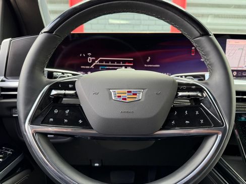 Used 2025 Cadillac Escalade Sport w/ Touring Package AWD/4WD image 17